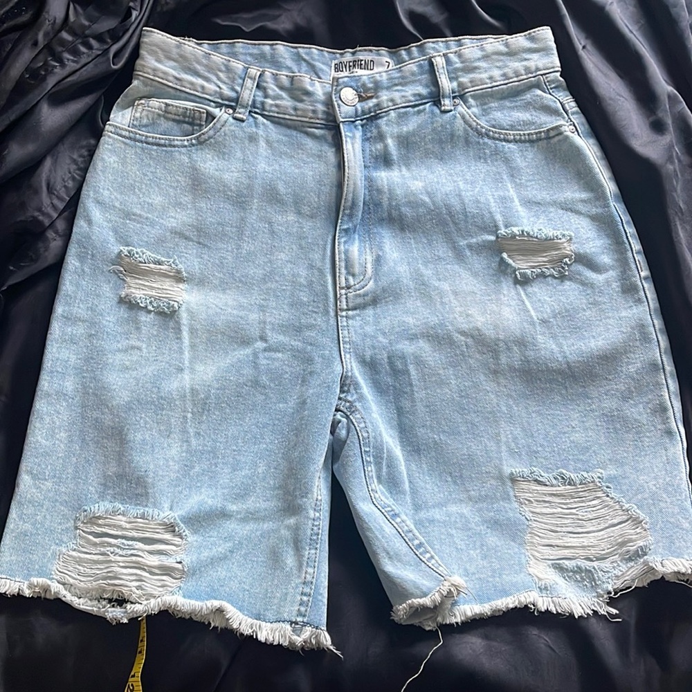 Refuge Boyfriend Denim Shorts Size 7